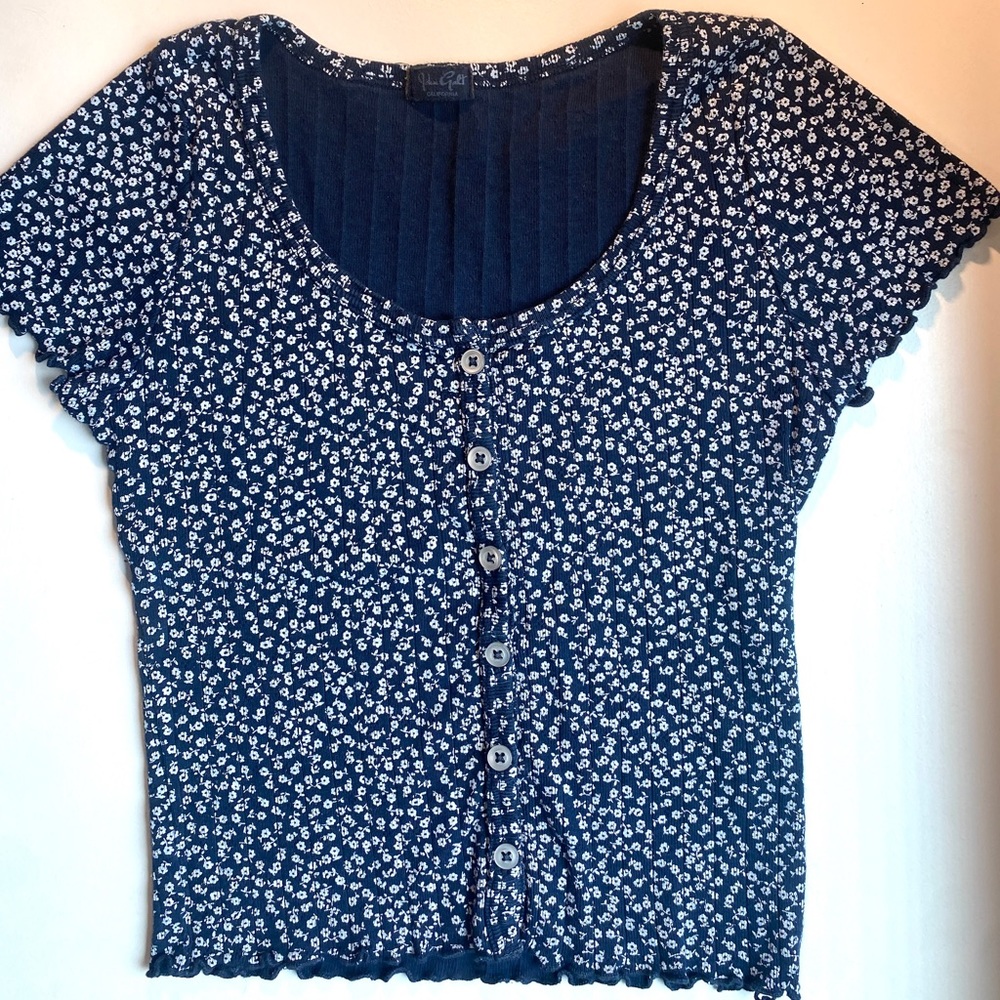 BRANDY MELVILLE! Blue, White, Floral — CUTE and GREAT condition